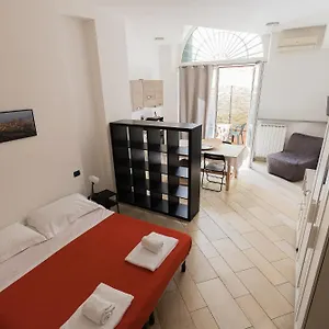 Apartment Amalia Via La Farina, Florence